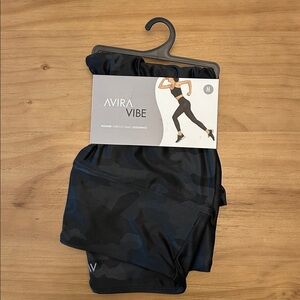 NWT AVIRA Vibe Power Stretch CAMO Leggings Size Medium